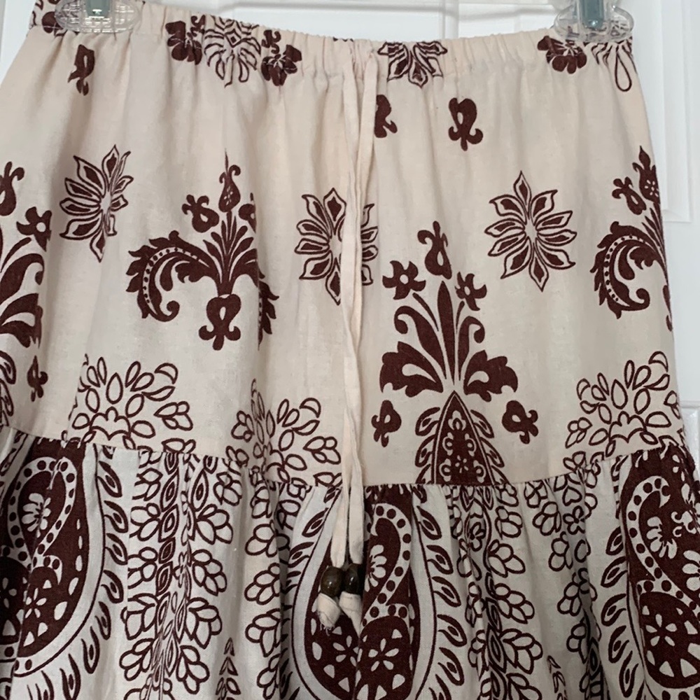 Bo-Ho skirt Beautiful Linen/Cotton Brown skirt with designs size Small/Petite - Picture 3 of 7